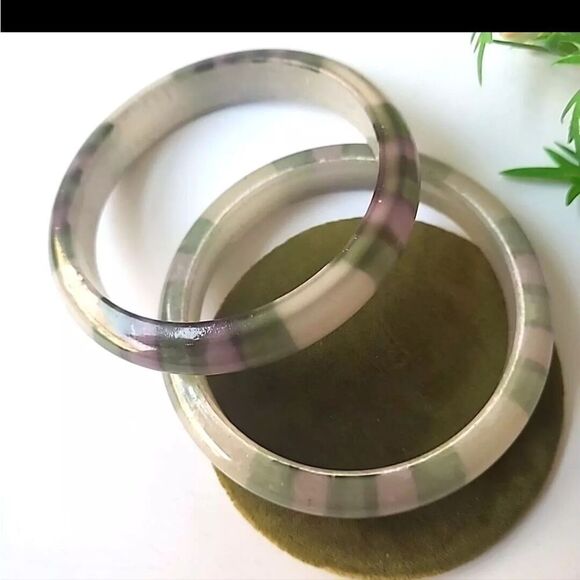 Vintage Lucite Bangle Bracelet sz L XL 2.75"D - Picture 2 of 3